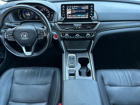 Used 2021 Honda Accord Touring image 12