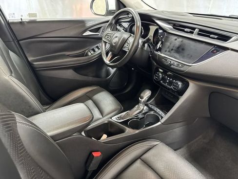 Certified 2022 Buick Encore GX Essence w/ Advanced Technology Package AWD/4WD image 31