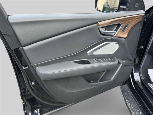 Certified 2024 Acura RDX SH-AWD w/ Advance Package image 12