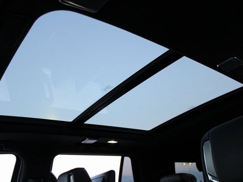 Used 2023 Cadillac Escalade Sport Platinum image 19