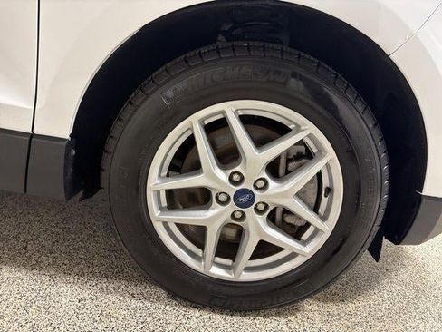 Used 2022 Ford Edge SEL image 32