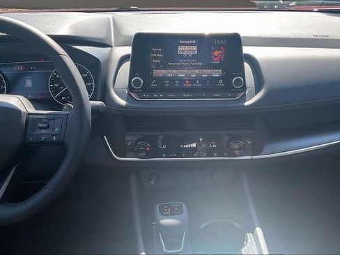 New 2026 Nissan Rogue SV w/ Cold Weather Package AWD/4WD image 6