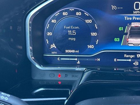 Used 2025 Chevrolet Silverado 2500 LT w/ Convenience Package image 26