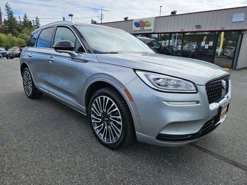 Used 2021 Lincoln Corsair Reserve w/ Equipment Group 201A AWD/4WD image 3
