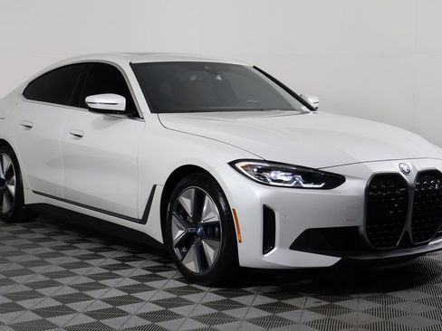 Used 2023 BMW i4 eDrive40 w/ Premium Package RWD image 3