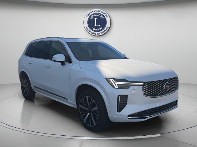 Certified 2025 Volvo XC90 B5 Core AWD/4WD image 7