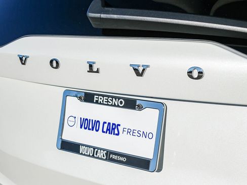 Used 2026 Volvo XC90 B5 Plus w/ Protection Package AWD/4WD image 13