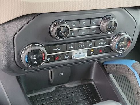 Used 2024 Ford Bronco Wildtrak AWD/4WD image 16