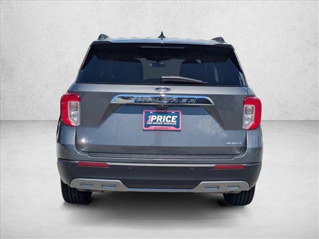 Used 2023 Ford Explorer XLT w/ Equipment Group 202A AWD/4WD image 7