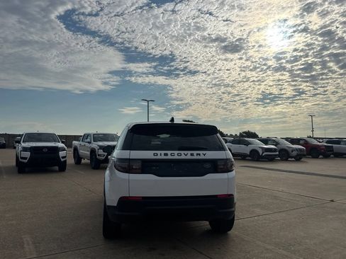 Used 2020 Land Rover Discovery Sport SE AWD/4WD image 19