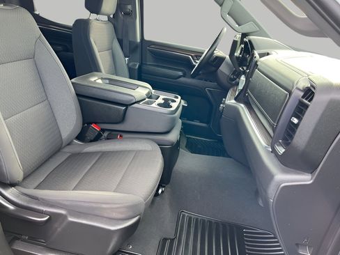 Used 2024 Chevrolet Silverado 1500 LT image 35
