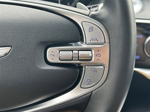 Used 2025 Genesis GV70 2.5T image 40