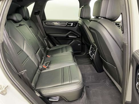 Used 2021 Porsche Cayenne GTS image 22