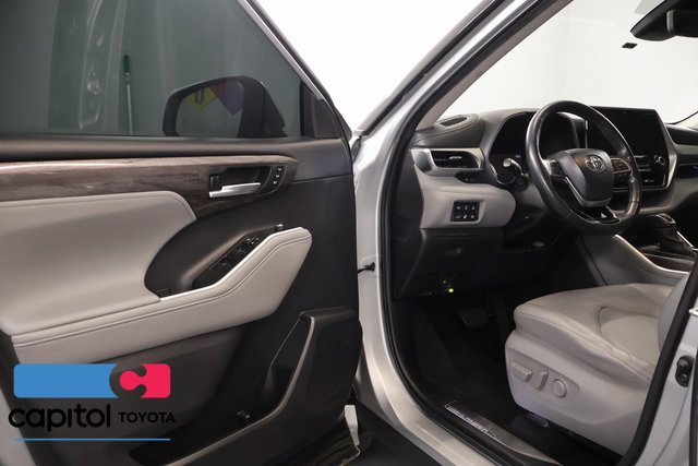 Used 2021 Toyota Highlander Platinum AWD/4WD image 8