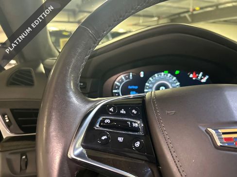 Used 2020 Cadillac Escalade Platinum image 14