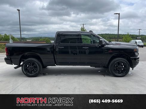 New 2026 RAM 3500 Big Horn AWD/4WD image 20