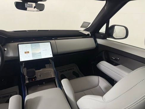 New 2026 Land Rover Range Rover Sport SE image 24