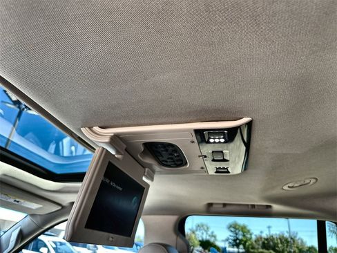 Used 2016 Cadillac Escalade Luxury image 18