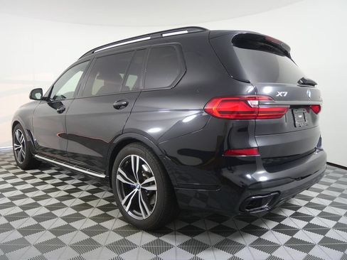 Used 2022 BMW X7 xDrive40i w/ M Sport Package AWD/4WD image 5
