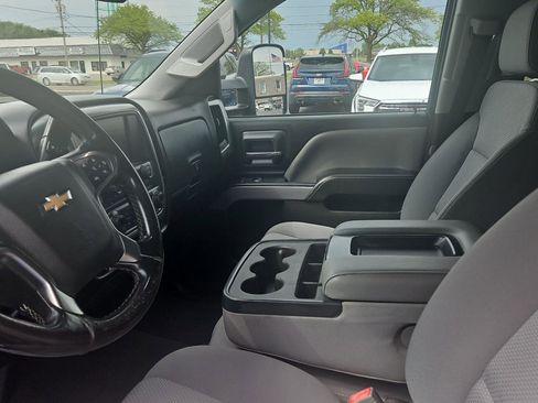 Used 2018 Chevrolet Silverado 1500 LT w/ All Star Edition AWD/4WD image 12