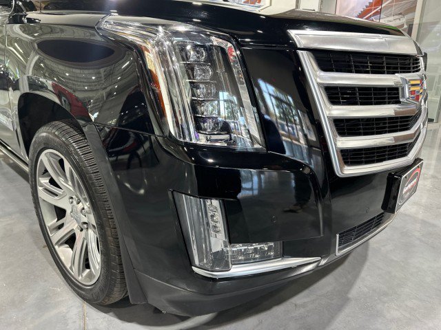 Used 2015 Cadillac Escalade Premium AWD/4WD image 25