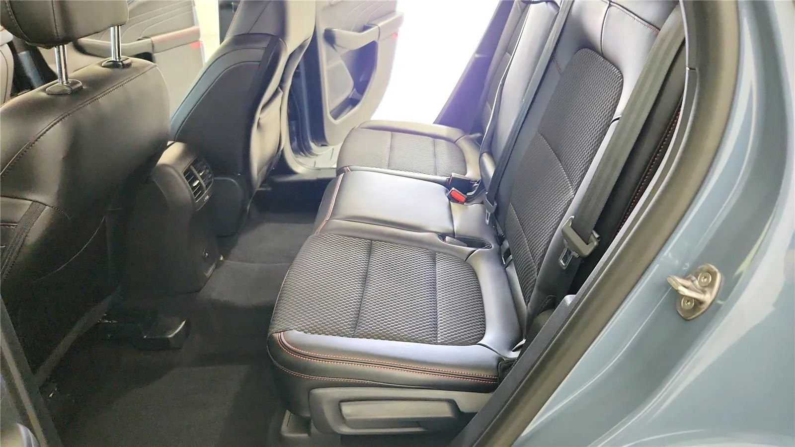 Used 2024 Ford Escape ST-Line w/ Tech Pack #1 AWD/4WD image 26