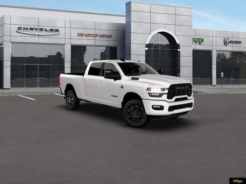New 2026 RAM 2500 Big Horn AWD/4WD image 7