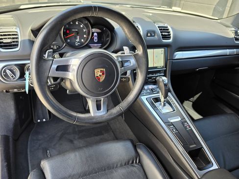 Used 2015 Porsche Cayman RWD image 4