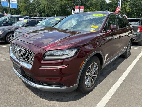 Used 2023 Lincoln Nautilus Reserve w/ Luxury Package AWD/4WD image 2