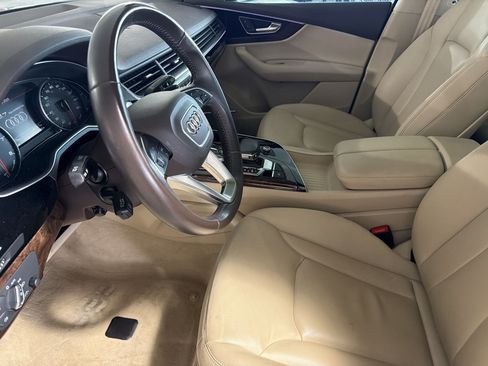Used 2018 Audi Q7 3.0T Premium Plus AWD/4WD image 11