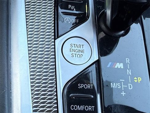 Used 2020 BMW X6 M50i w/ Executive Package image 21