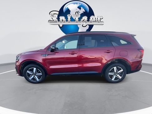 Certified 2023 Kia Sorento S w/ Panoramic Sunroof Package image 6