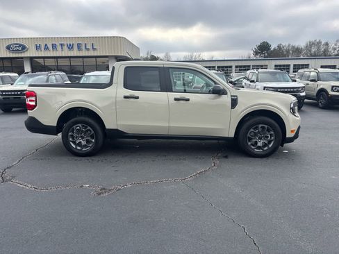 New 2025 Ford Maverick XLT w/ Equipment Group 302A image 24