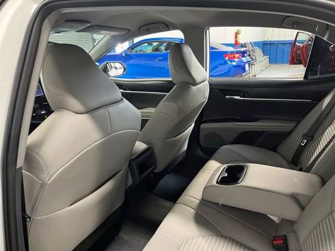 Used 2024 Toyota Camry SE FWD image 17