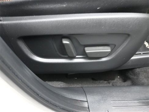 Certified 2024 MAZDA CX-90 3.3 Turbo w/ Preferred Plus image 22