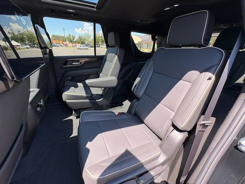 Used 2026 GMC Yukon Elevation w/ Elevation Premium Package AWD/4WD image 21