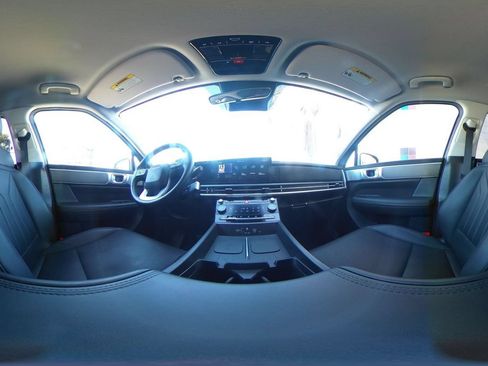 Used 2025 Hyundai Santa Fe SEL AWD/4WD image 45