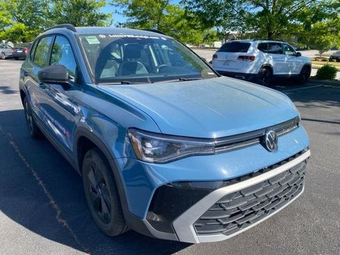 Used 2025 Volkswagen Taos S image 1