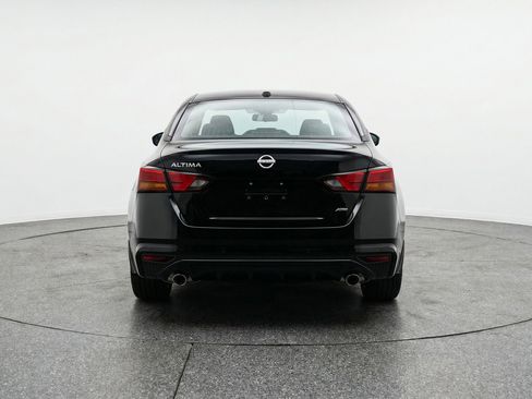 Used 2025 Nissan Altima 2.5 SV FWD image 7