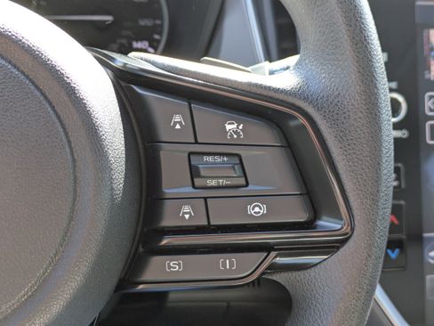 Used 2024 Subaru Crosstrek 2.0i Premium image 27