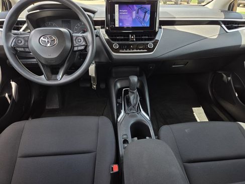 Used 2024 Toyota Corolla LE FWD image 8