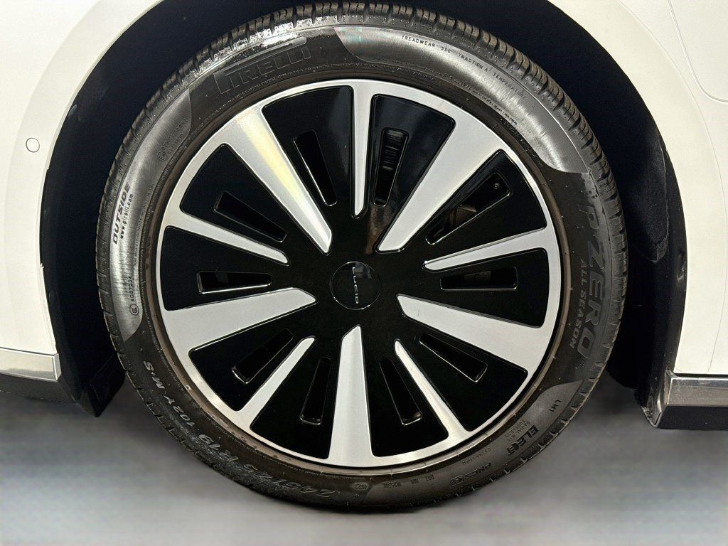Used 2024 Lucid Air Touring AWD/4WD image 35