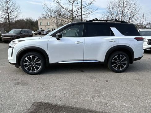New 2026 Nissan Pathfinder Platinum AWD/4WD image 4