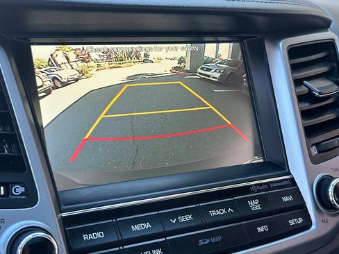 Used 2016 Hyundai Tucson Limited w/ Option Group 03 FWD image 27