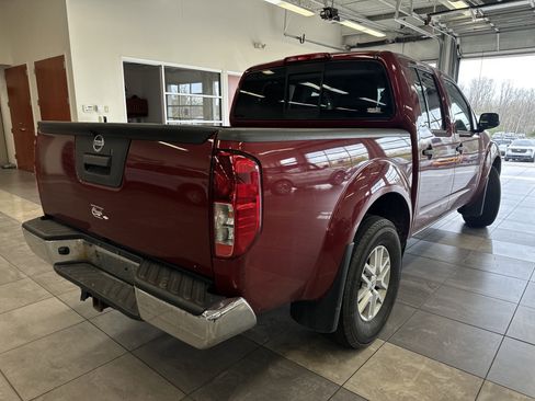 Used 2019 Nissan Frontier SV image 9