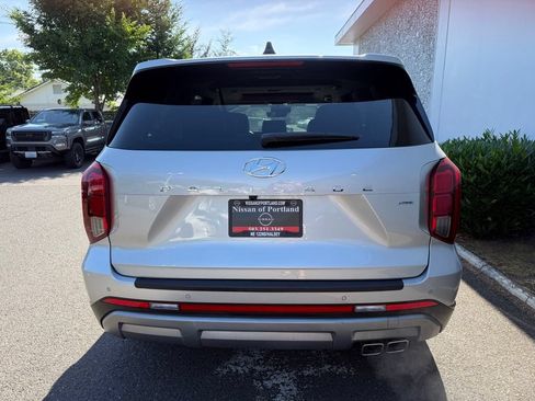 Used 2023 Hyundai Palisade SEL w/ Cargo Package AWD/4WD image 6