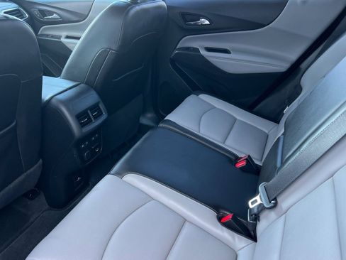 Used 2018 Chevrolet Equinox Premier image 9