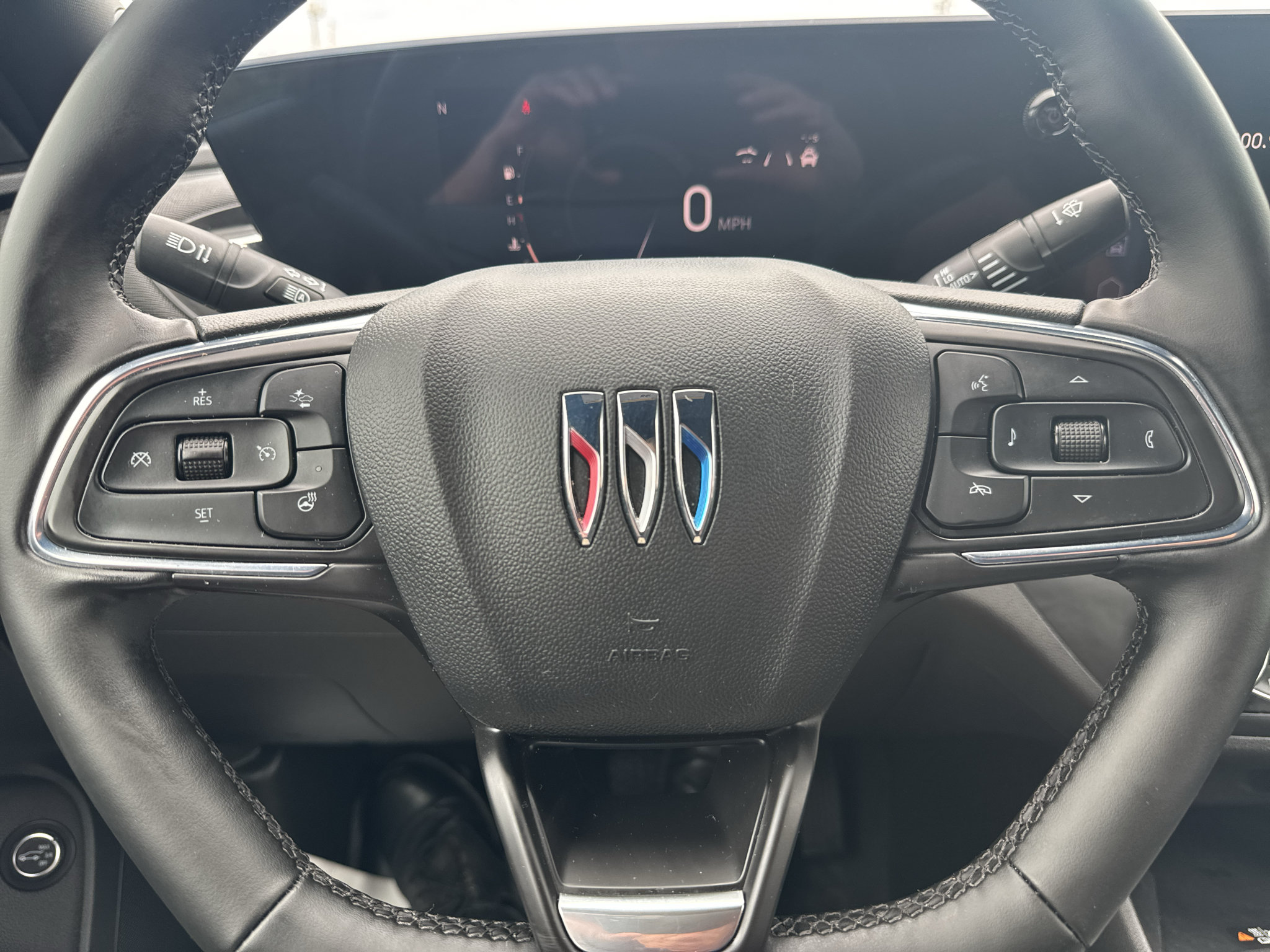 Used 2025 Buick Envista Preferred w/ Convenience I Package FWD image 23