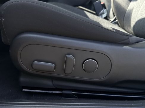 New 2025 Hyundai Ioniq 5 SE image 14