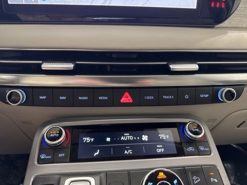 Used 2024 Hyundai Palisade Calligraphy image 38